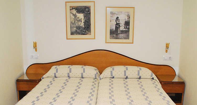 Hostal La Barretina Figueres  Bilik gambar